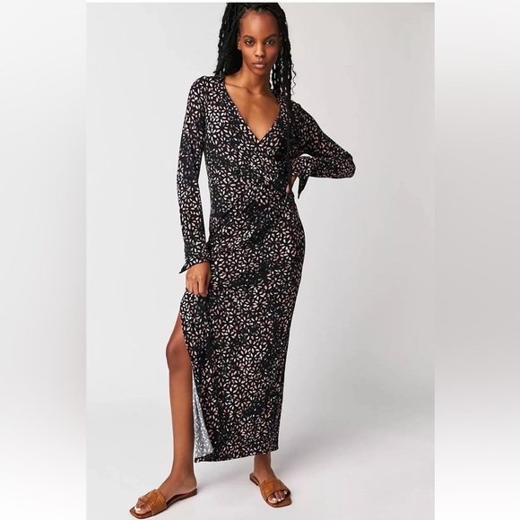 Free People Black Shayla Wrap Long Sleeve Midi Dress | NEW/NWT!!🖤💜💗 - Picture 1 of 12
